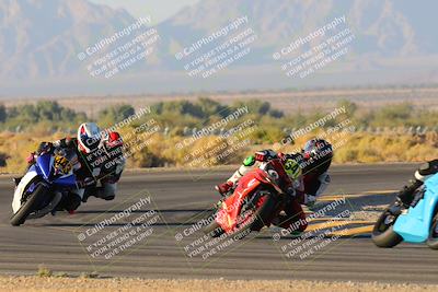 media/Nov-19-2023-CVMA (Sun) [[1f3d1b7ccb]]/Race 17 Amateur Supersport Middleweight/